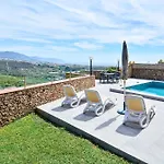 Andrea Nerja Frigiliana